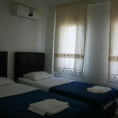 Rose Apartmanhotel 3*