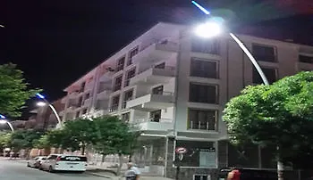 سكن روز 3* غومْبيت